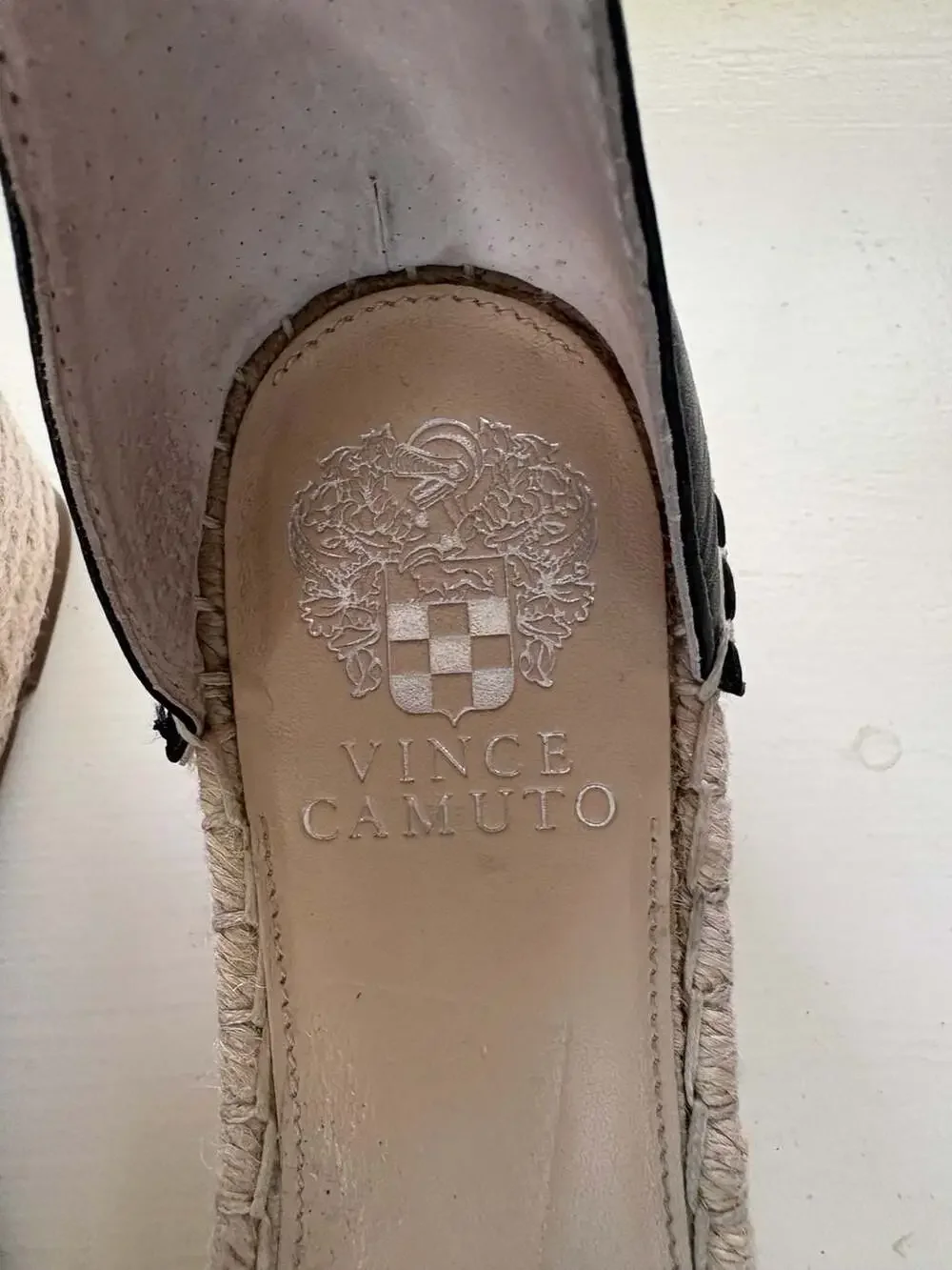 Vince Camuto vince camuto